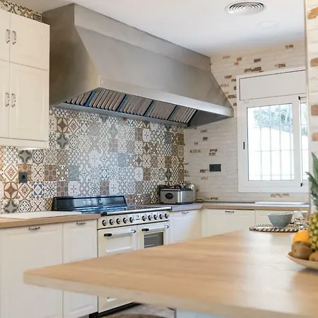 Canyelles Beach Costa Brava-incl. Activities-22pax Вилла *