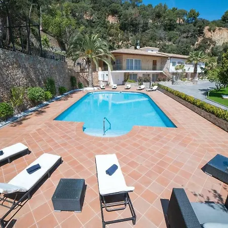 Canyelles Beach Costa Brava-incl. Activities-22pax Villa