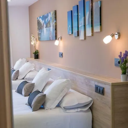 Canyelles Beach Costa Brava-incl. Activities-22pax * Lloret de Mar