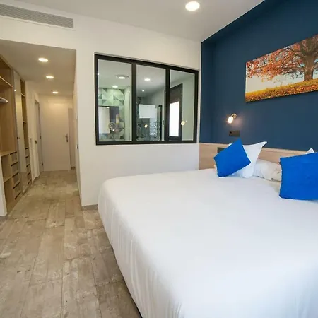 Villa Canyelles Beach Costa Brava-incl. Activities-22pax Lloret de Mar